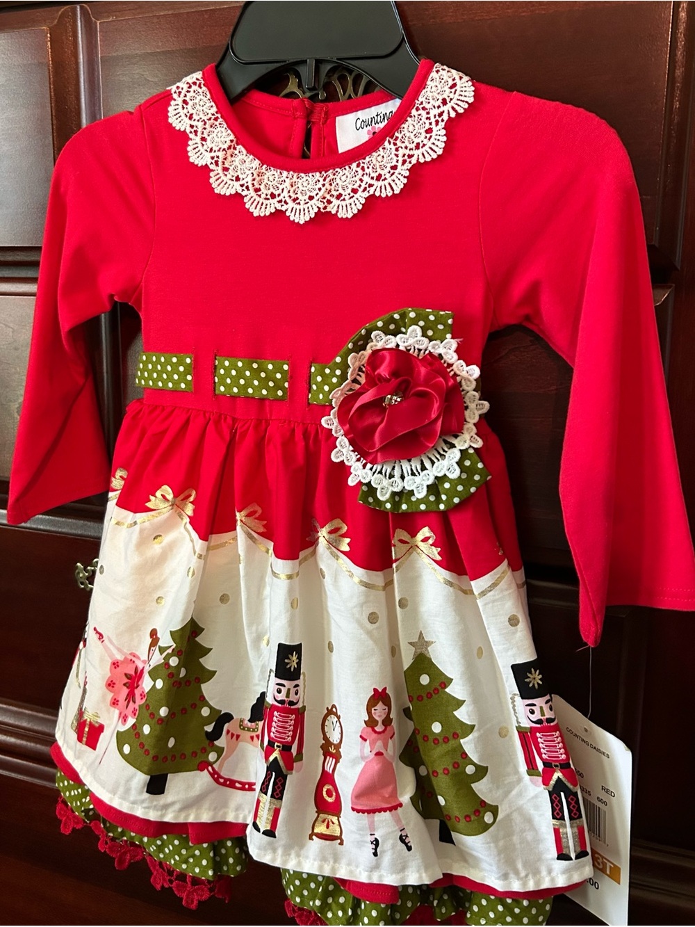 Nutcracker Holiday Dress  Size 3 girls with Lace Collar NWT